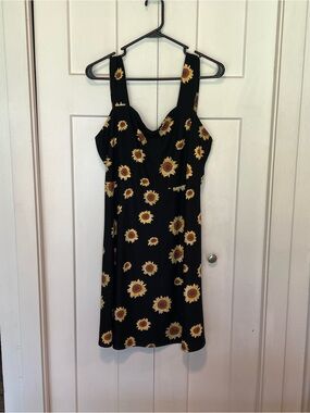 SO Black Sunflower Print Sundress Sz XXL EUC
